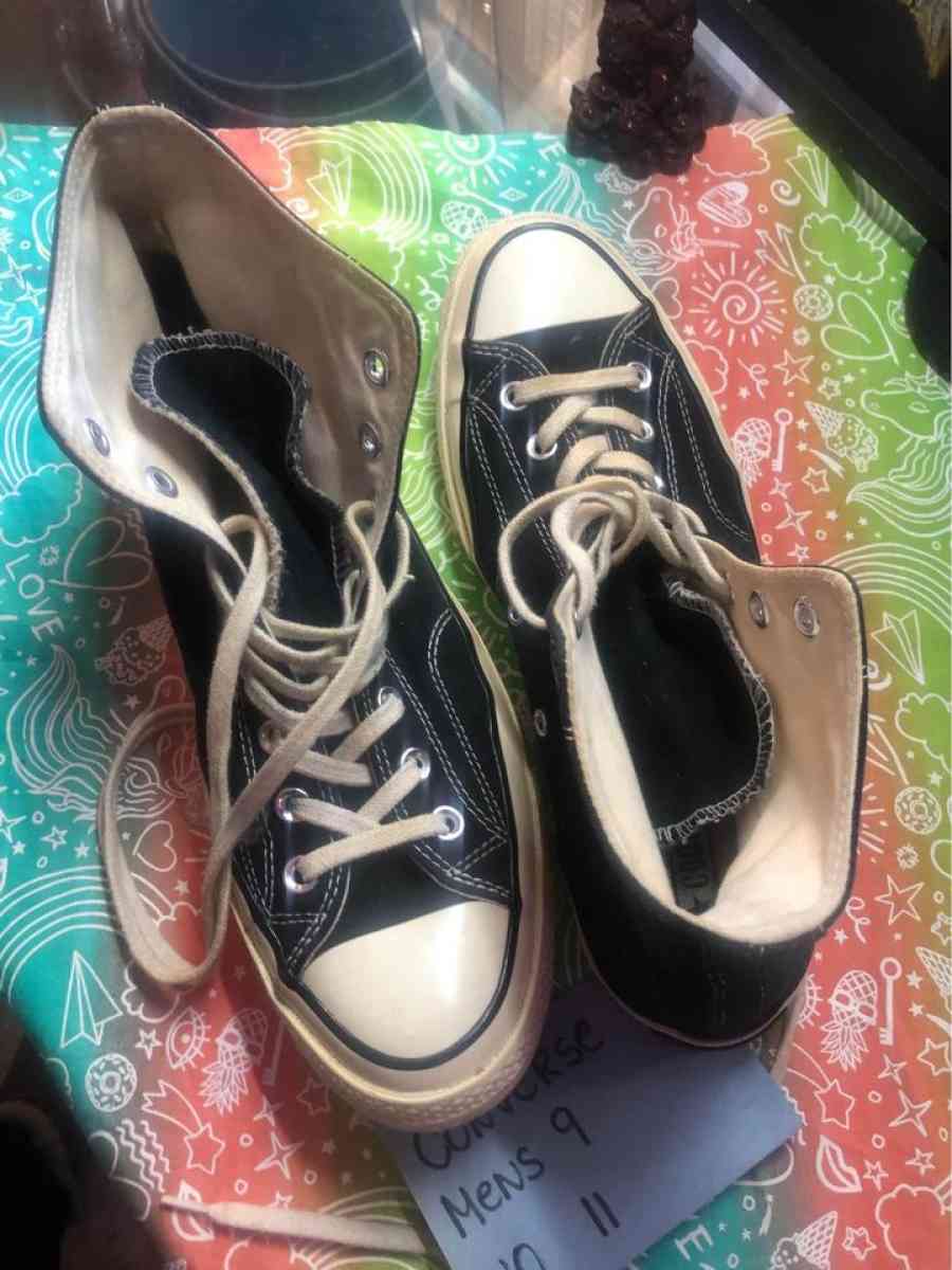 Mens size 9 Converse - Brooklyn, New York
