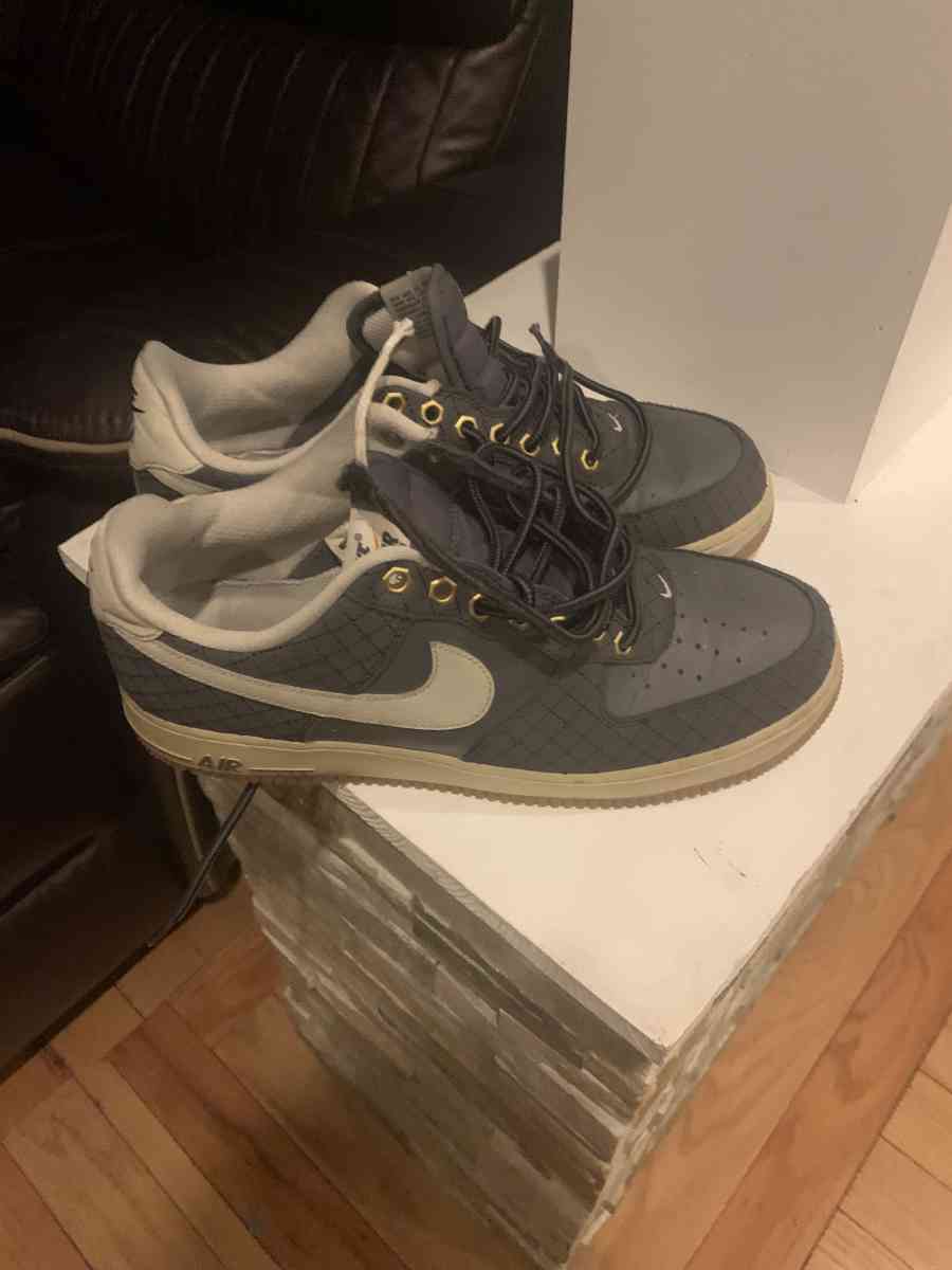 shoes - Chicago, Illinois - FleaMarketBay