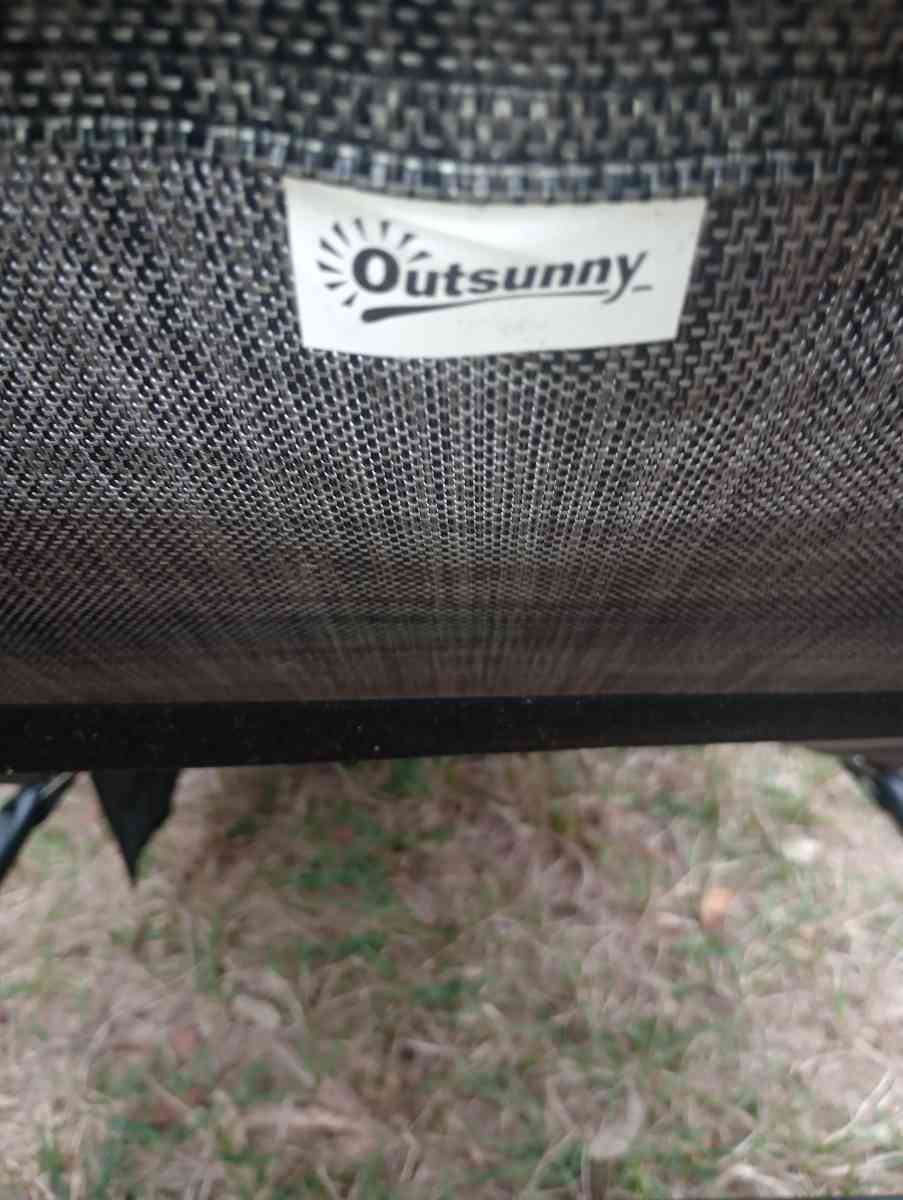 lounge chair - Spring Hill, Florida - FleaMarketBay