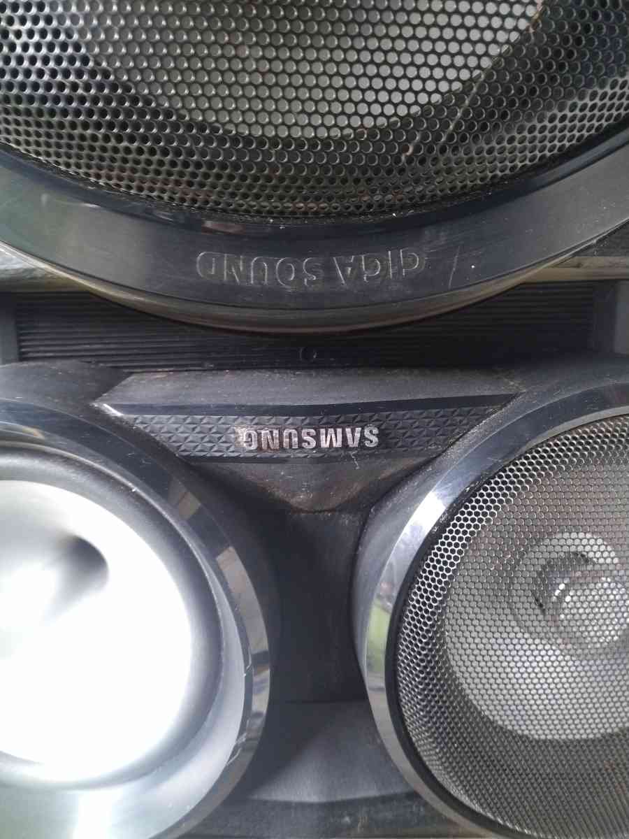 Samsung DJ Speakers - Anaheim, California