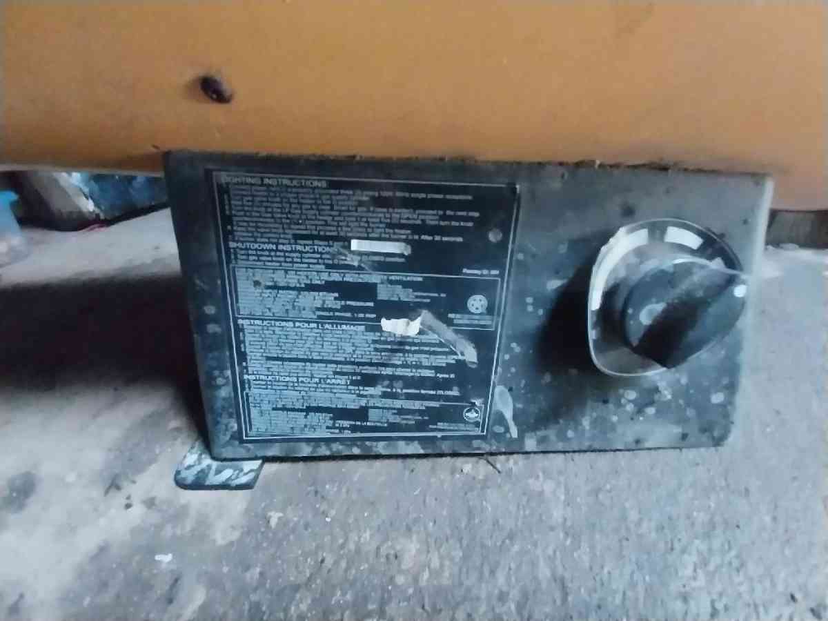 space heater - Charlotte, North Carolina - FleaMarketBay