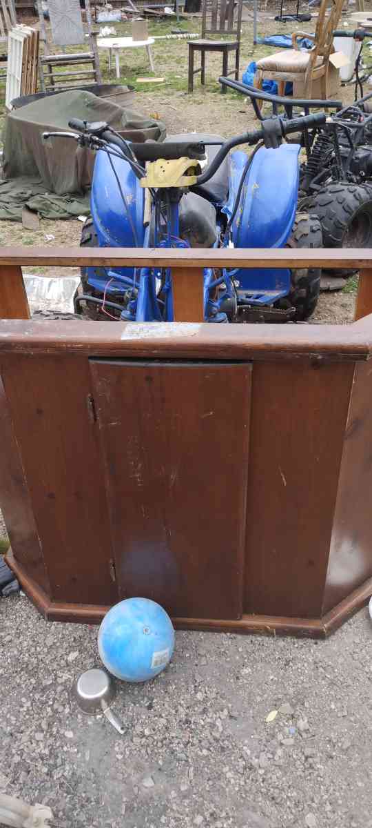 fish tank cabinet - Adair, Oklahoma