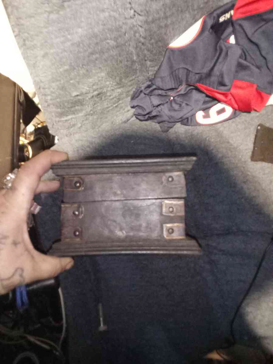 old antique box - Tampa, Florida - FleaMarketBay