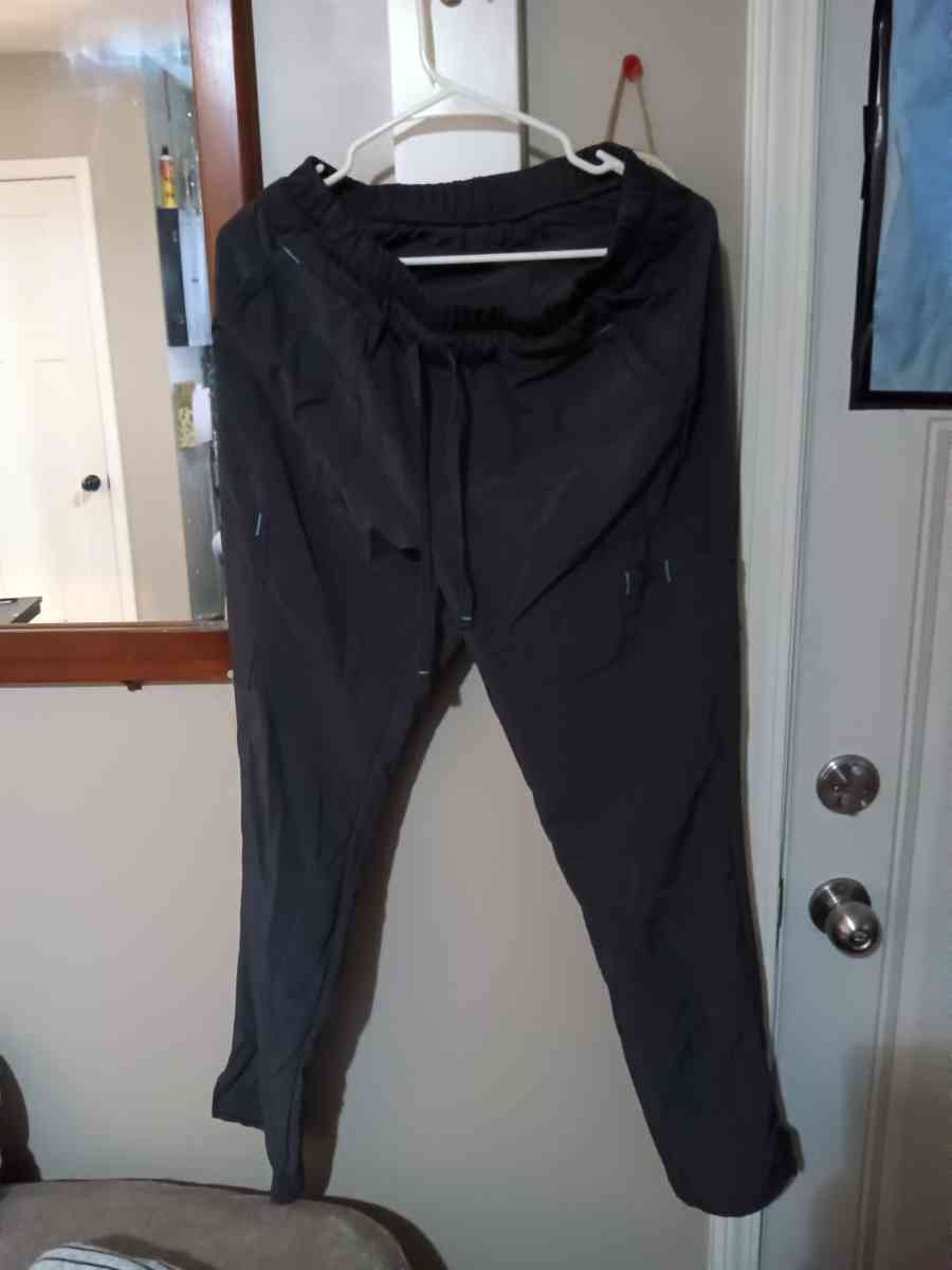 Scrubs with shirt and pants - Louisville, Kentucky - FleaMarketBay