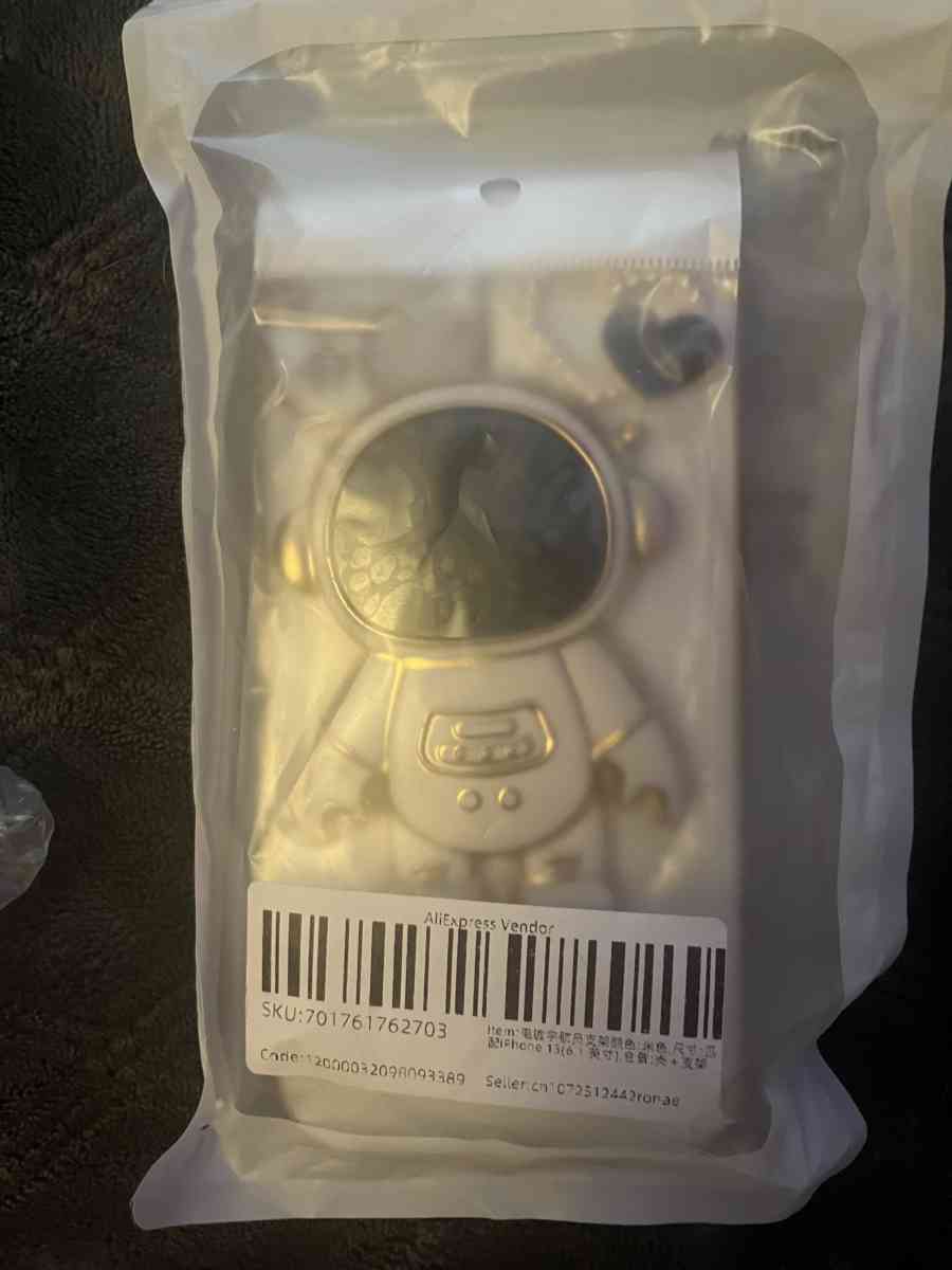 iPhone 13 14 case 3D kickstand and fingerhold brand new - Rancho Cucamonga, California - FleaMarketBay
