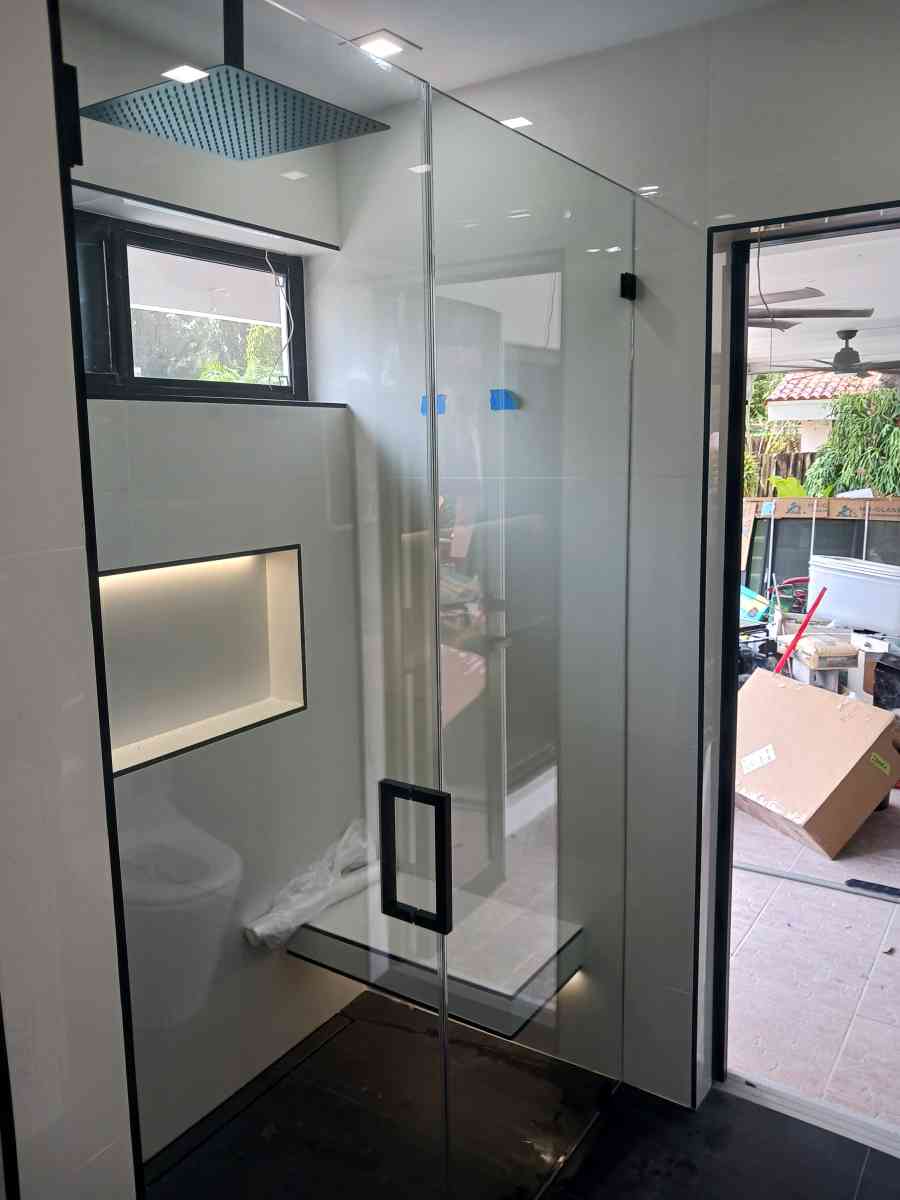 puertas de cristal - Altamonte Springs, Florida - FleaMarketBay