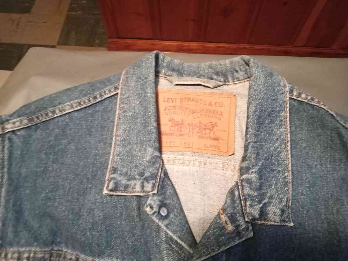 Levi vest - Allen Park, Michigan