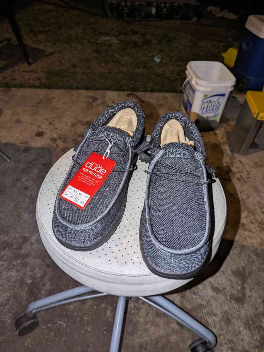 HEY DUDES - Red Oak, Texas