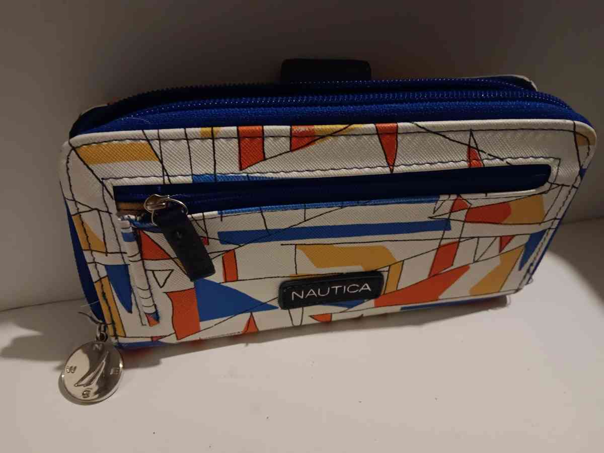 Nautica womens wallet - Commerce City, Colorado - FleaMarketBay