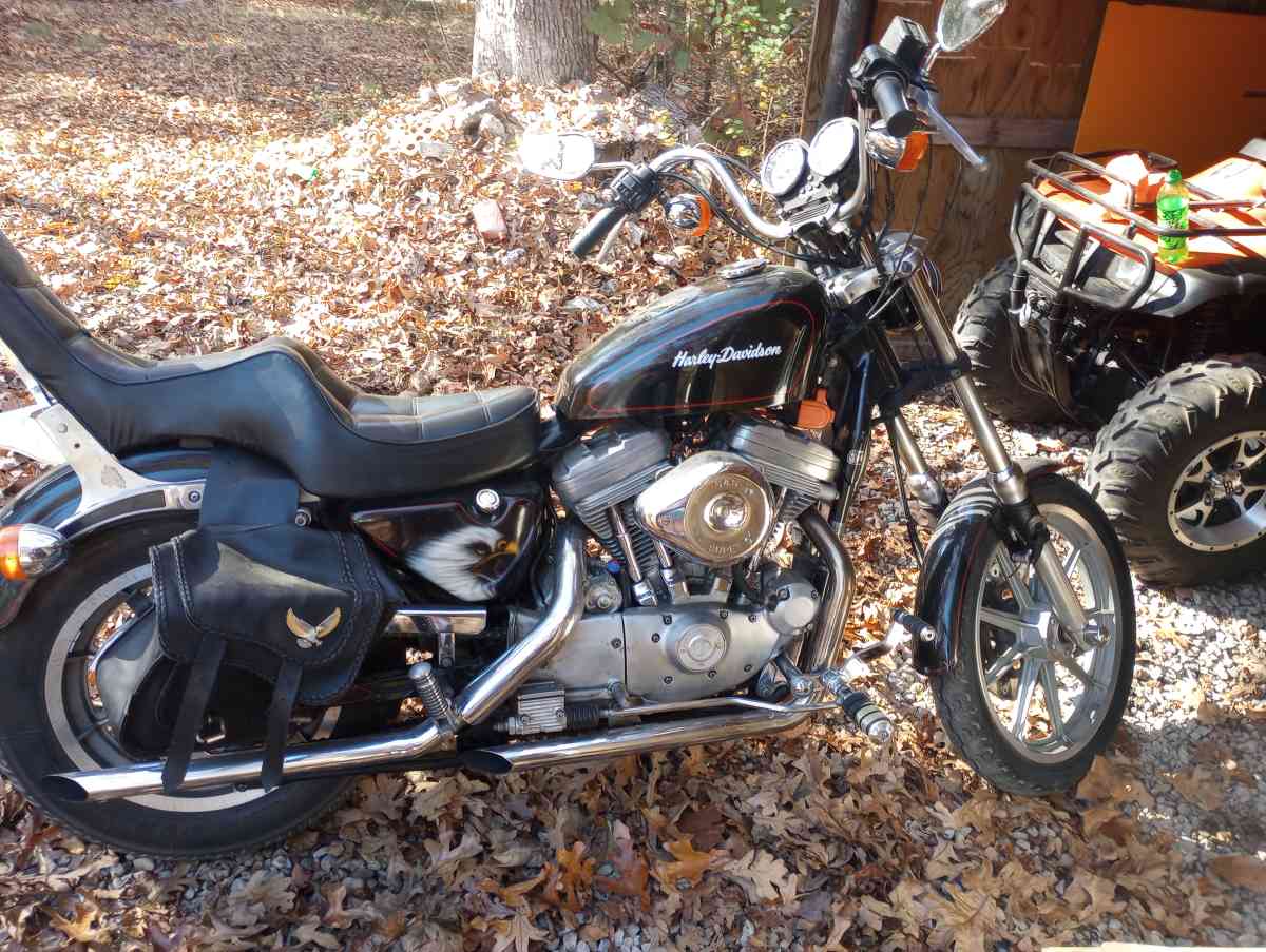 1989 883 Harley Sportster Hugger XLH - Pleasant Plains, Arkansas - FleaMarketBay