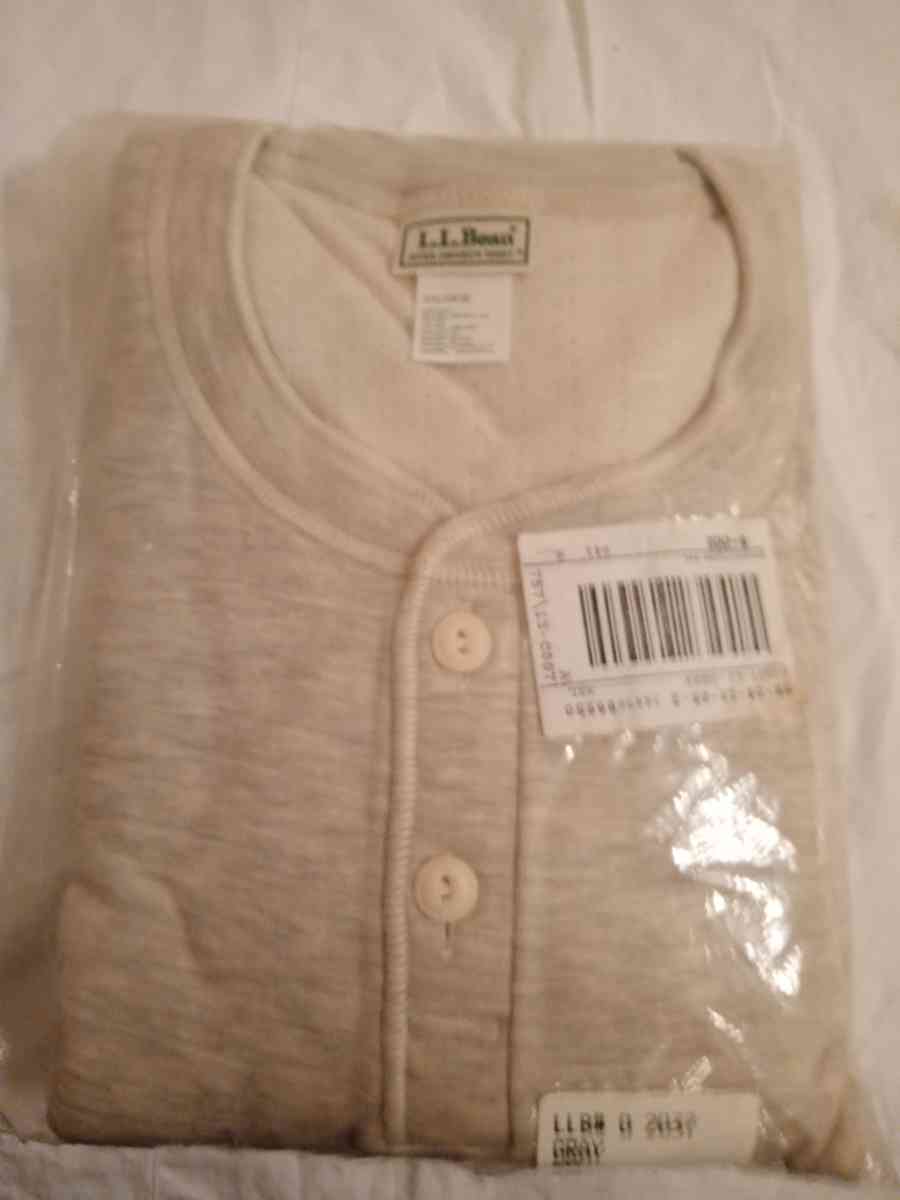 L L Bean long sleeve shirt - Allen Park, Michigan - FleaMarketBay