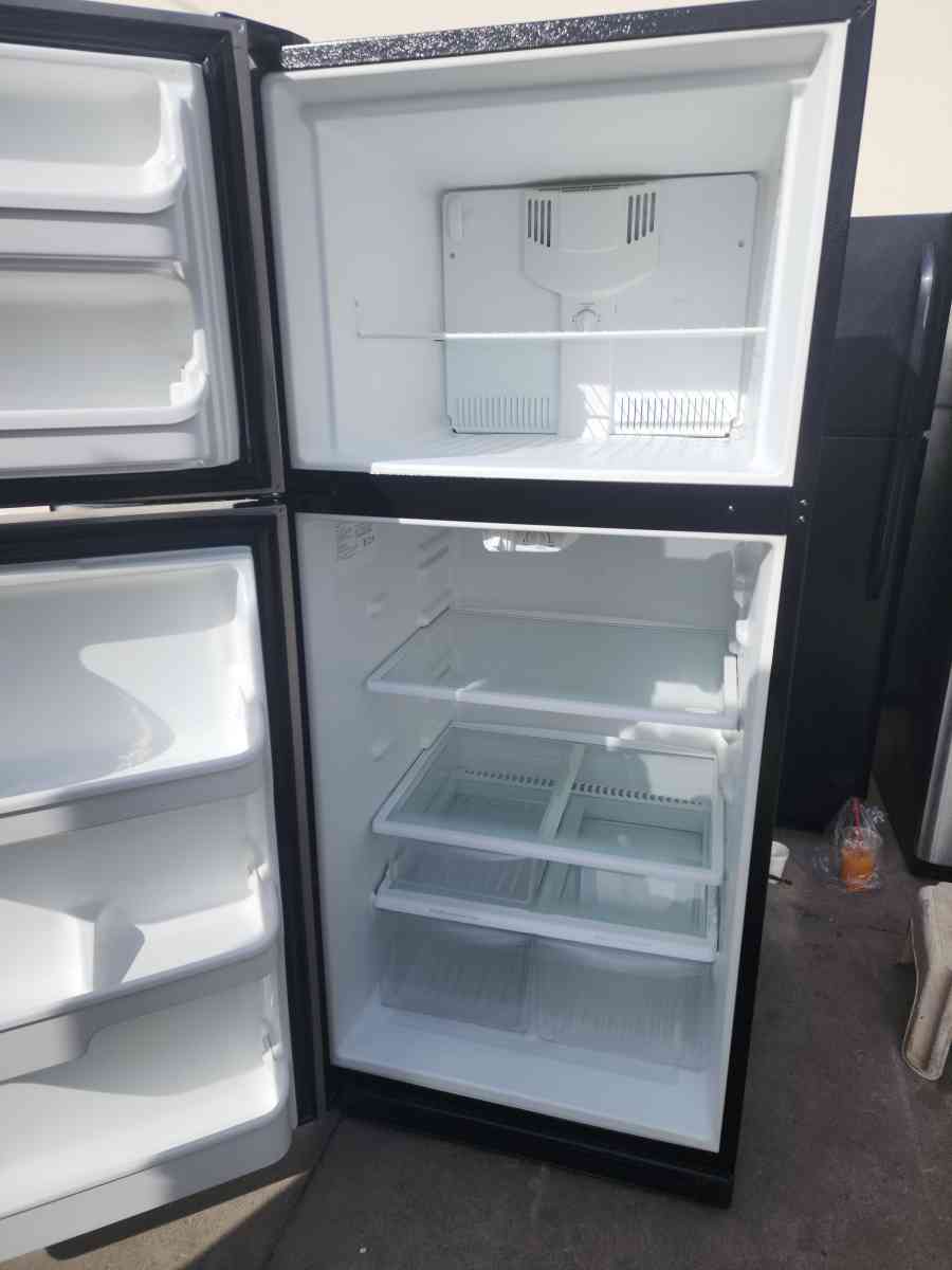 FRIGIDAIRE STAINLESS STEEL FRIDGE - Santa Ana, California - FleaMarketBay