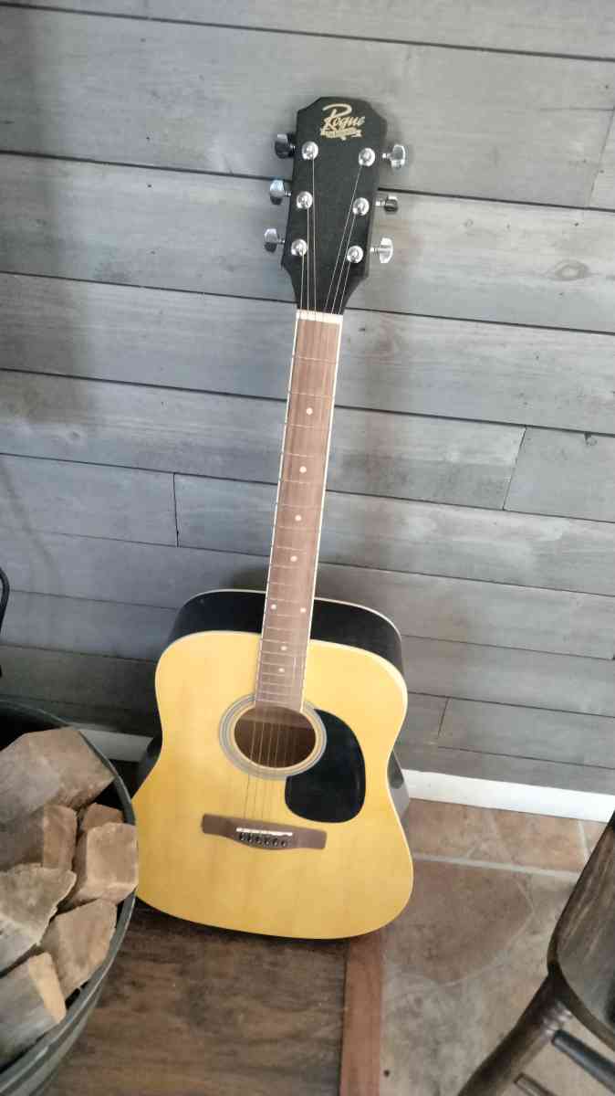 guitar and books - Catasauqua, Pennsylvania