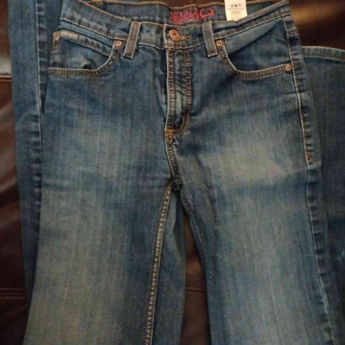 Jenna Jeans - Belle, Missouri - FleaMarketBay