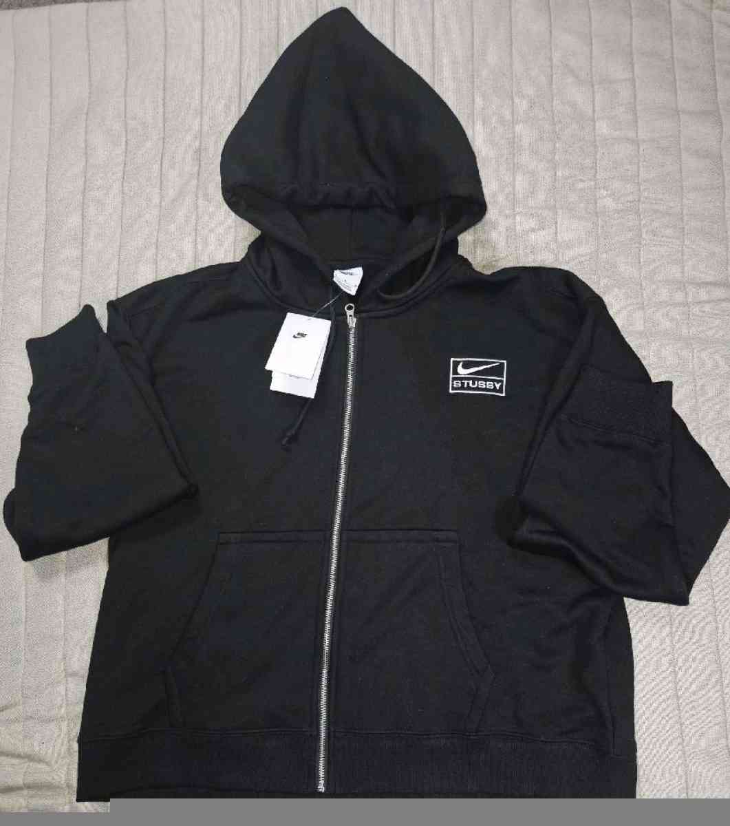 Nike sweater - Bethlehem, Pennsylvania