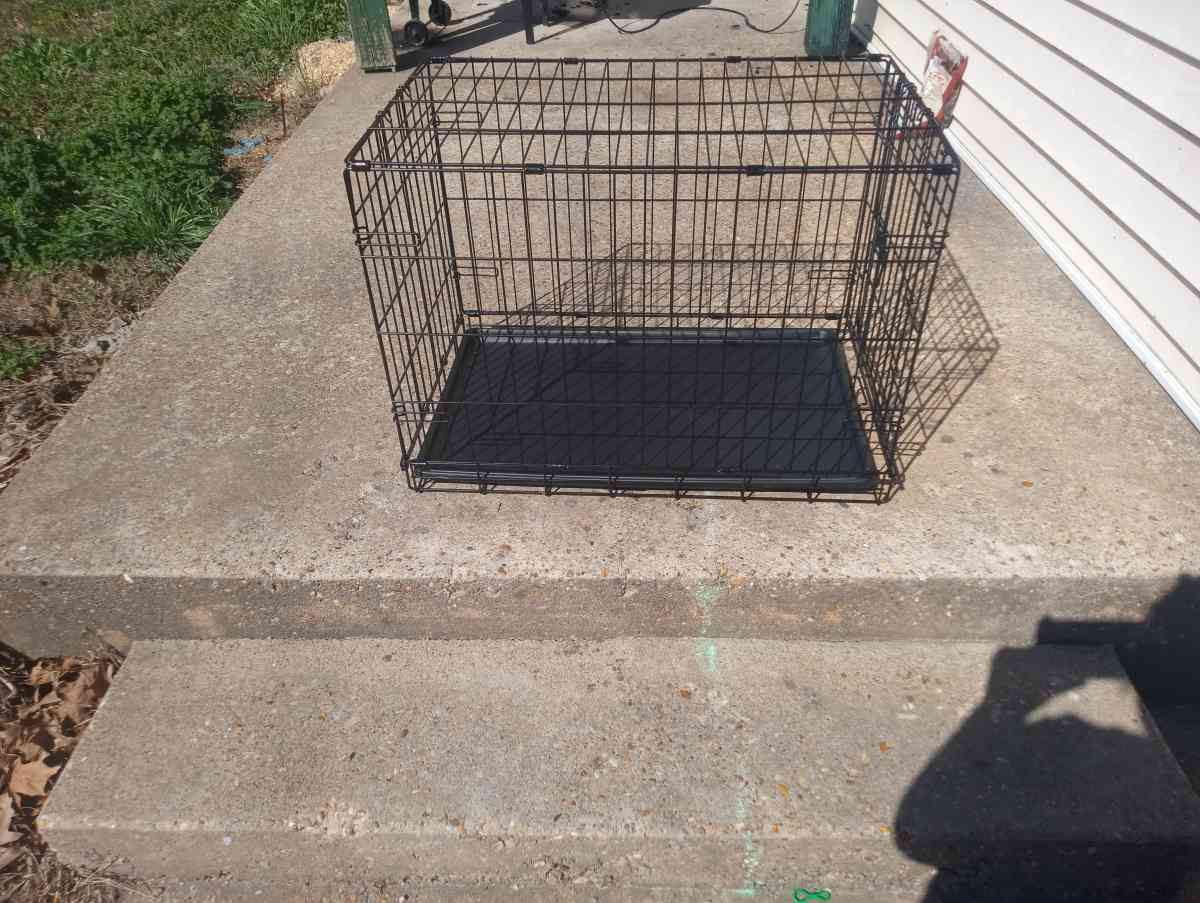 Brand new medium sized dog cage just bought it - Charleston, Missouri - FleaMarketBay