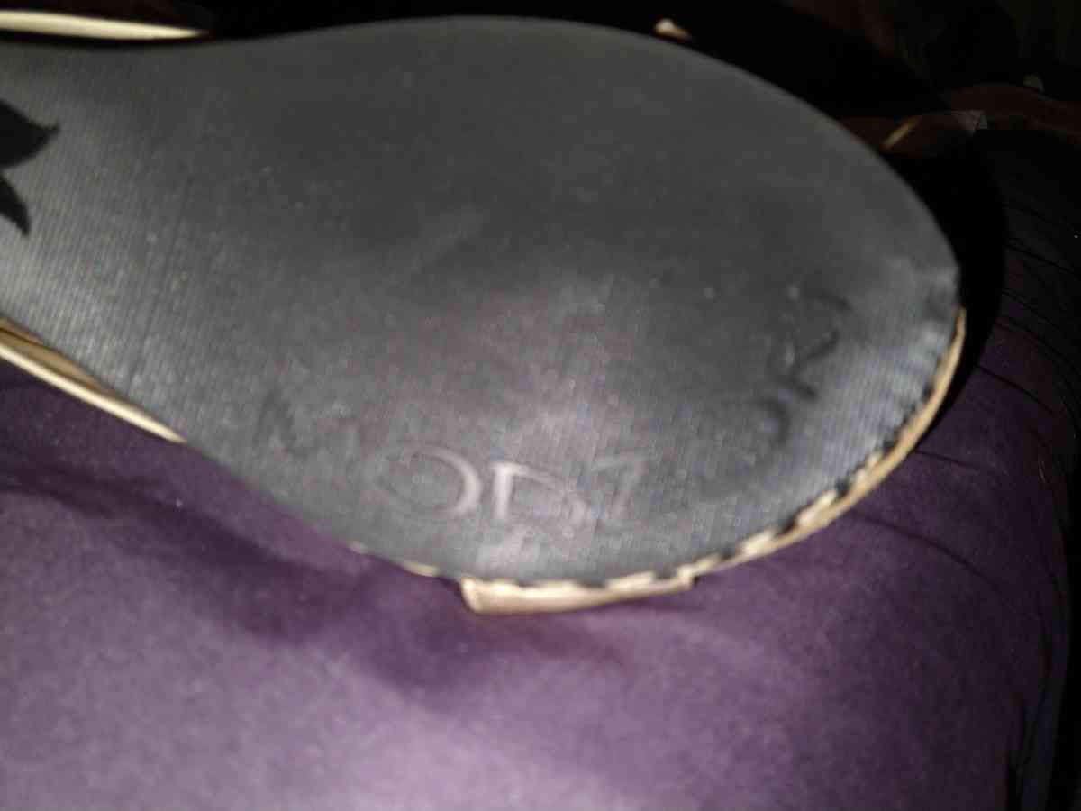 MODZORI REVERSIBLE WEDGE SHOES - Syracuse, New York - FleaMarketBay