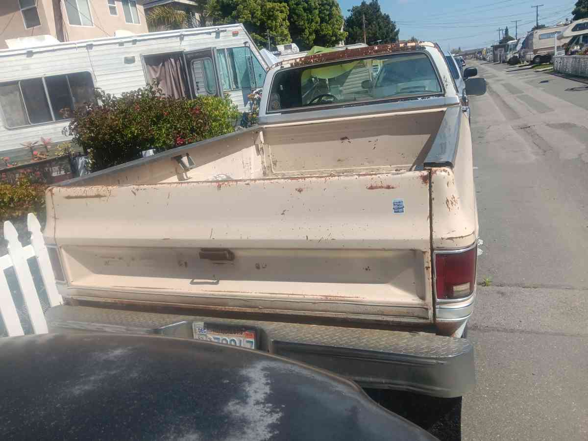 1984 GMCsierra classic2500 V8 4x4 - Torrance, California - FleaMarketBay
