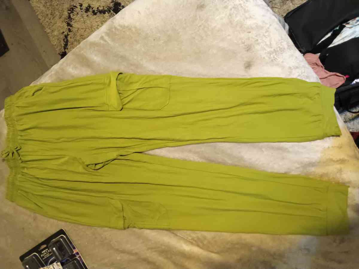 Pants Green - Louisville, Kentucky