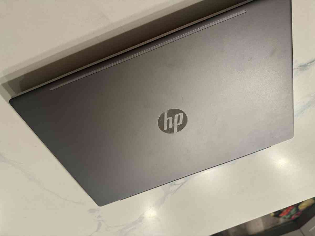 laotop - Santa Paula, California - FleaMarketBay