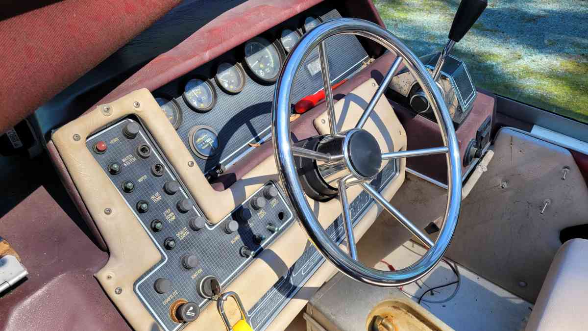 Sea Ray sundance 1986 cabin very clean - Stevensville, Maryland - FleaMarketBay