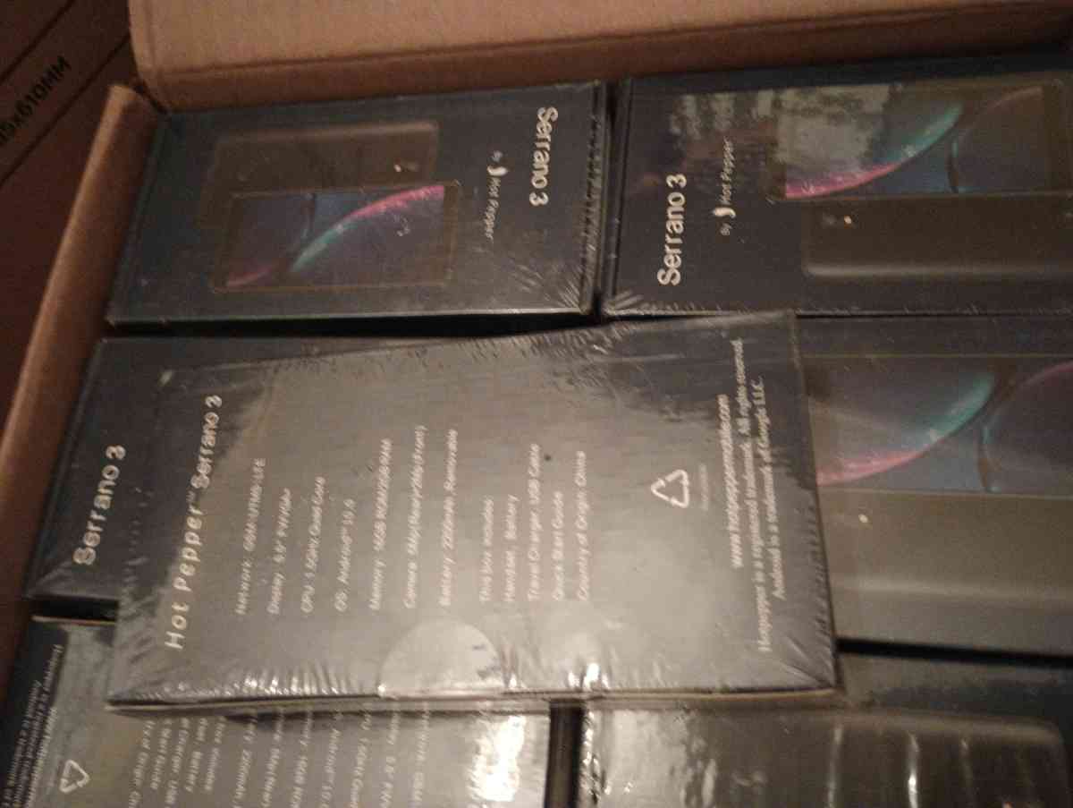 New Android Smartphone 16GB Serrano 3 - Springfield, Massachusetts - FleaMarketBay