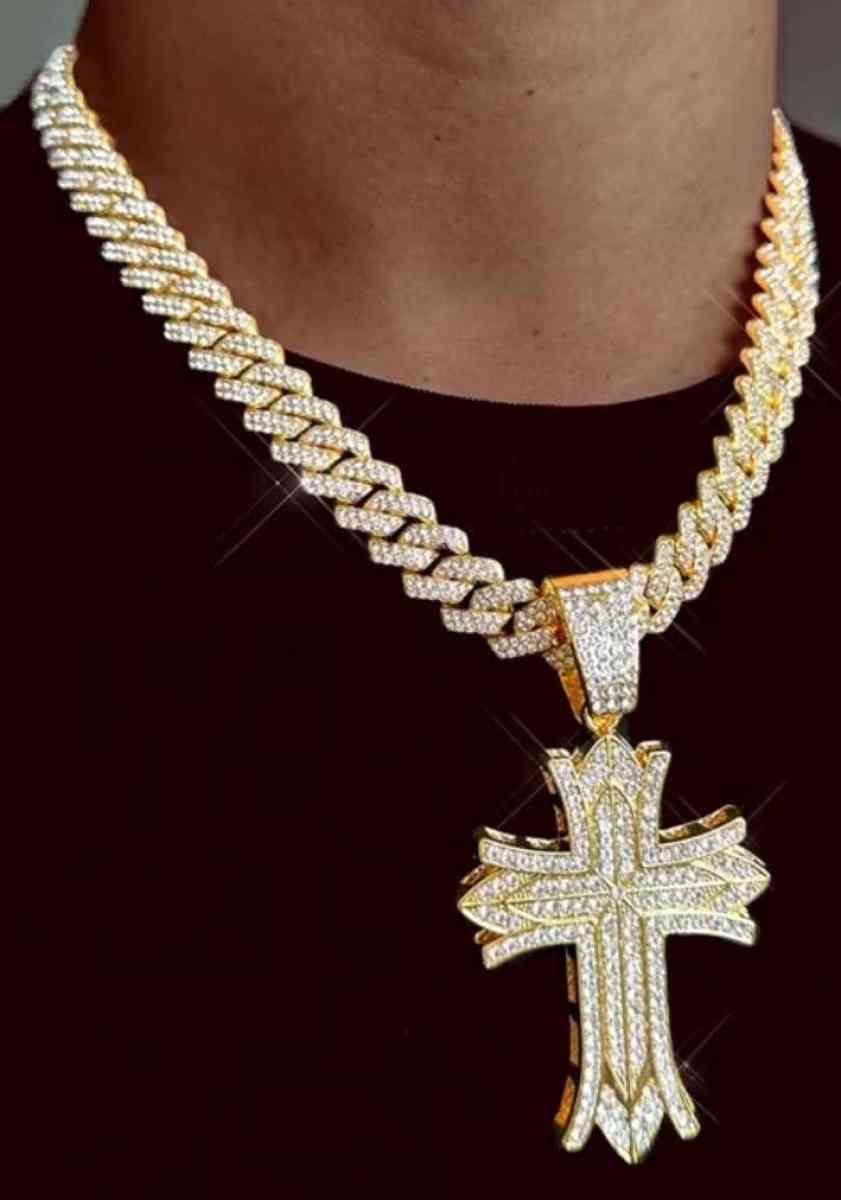 MENS AND womens GOLD AND DIAMONDS CRAINS - Cash, Arkansas - FleaMarketBay