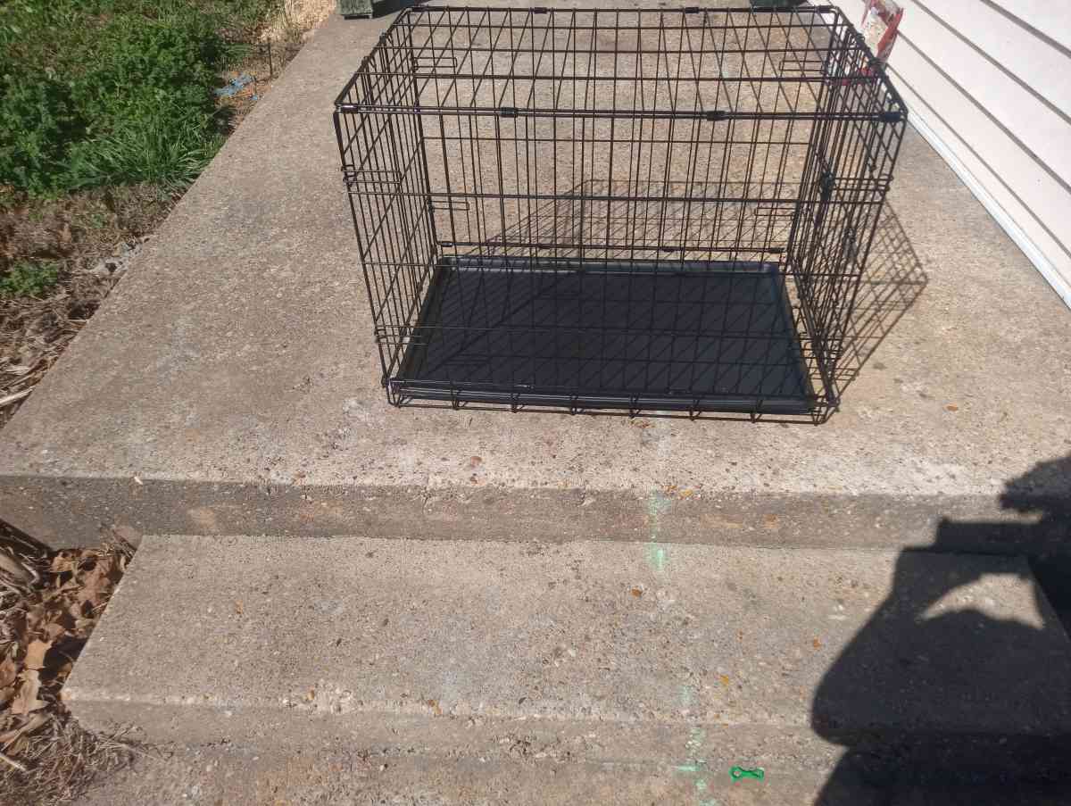 Brand new medium sized dog cage just bought it - Charleston, Missouri - FleaMarketBay