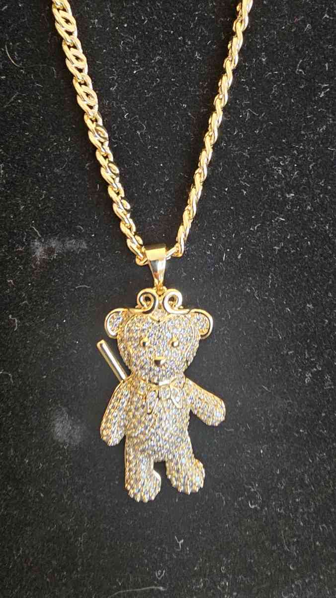 neckless with pedant 20 inch - Rochester, New York - FleaMarketBay