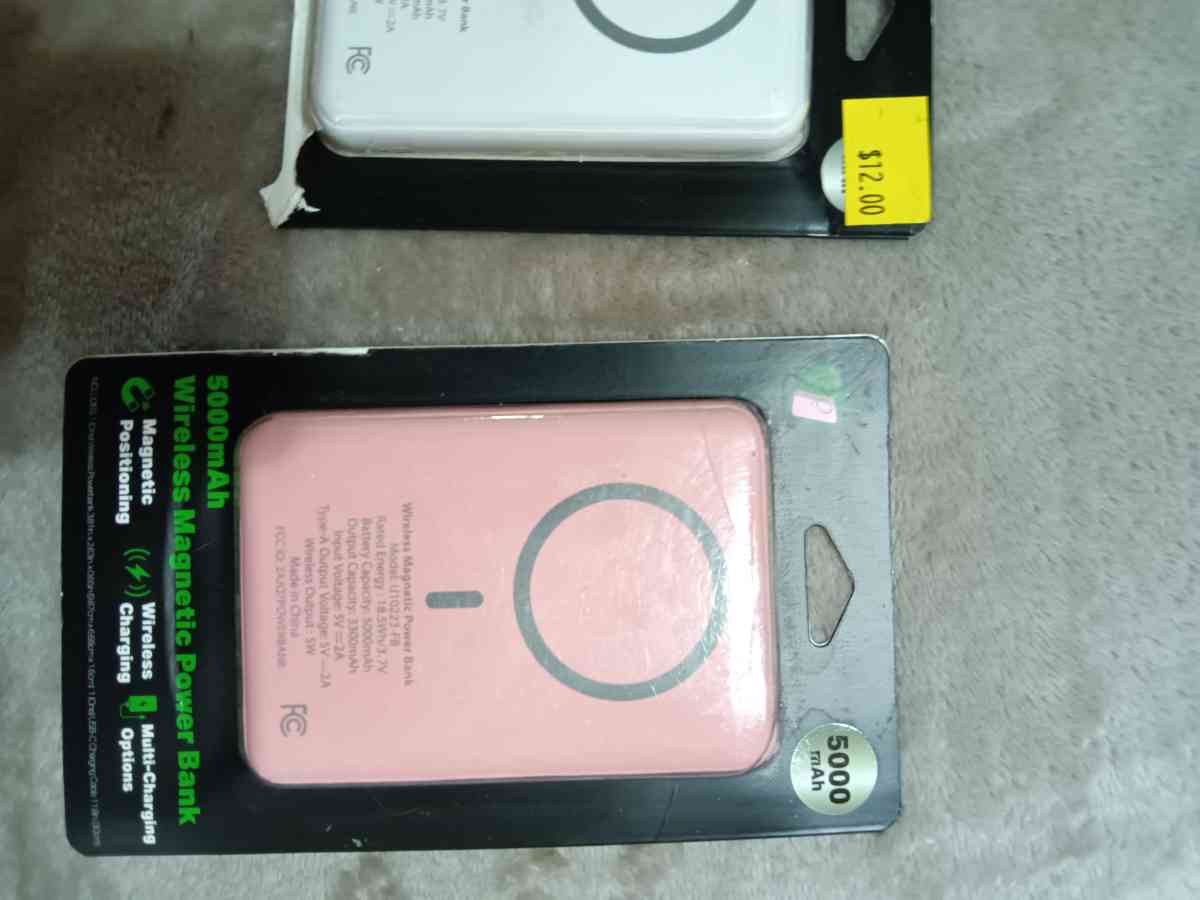 Chargers Portable x4 - Louisville, Kentucky - FleaMarketBay