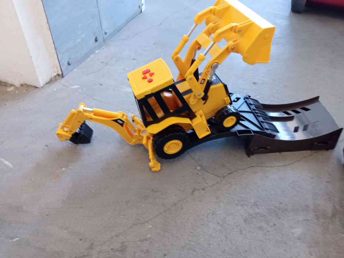 the great collection of trucking monstertrucks and more - Adelanto, California - FleaMarketBay