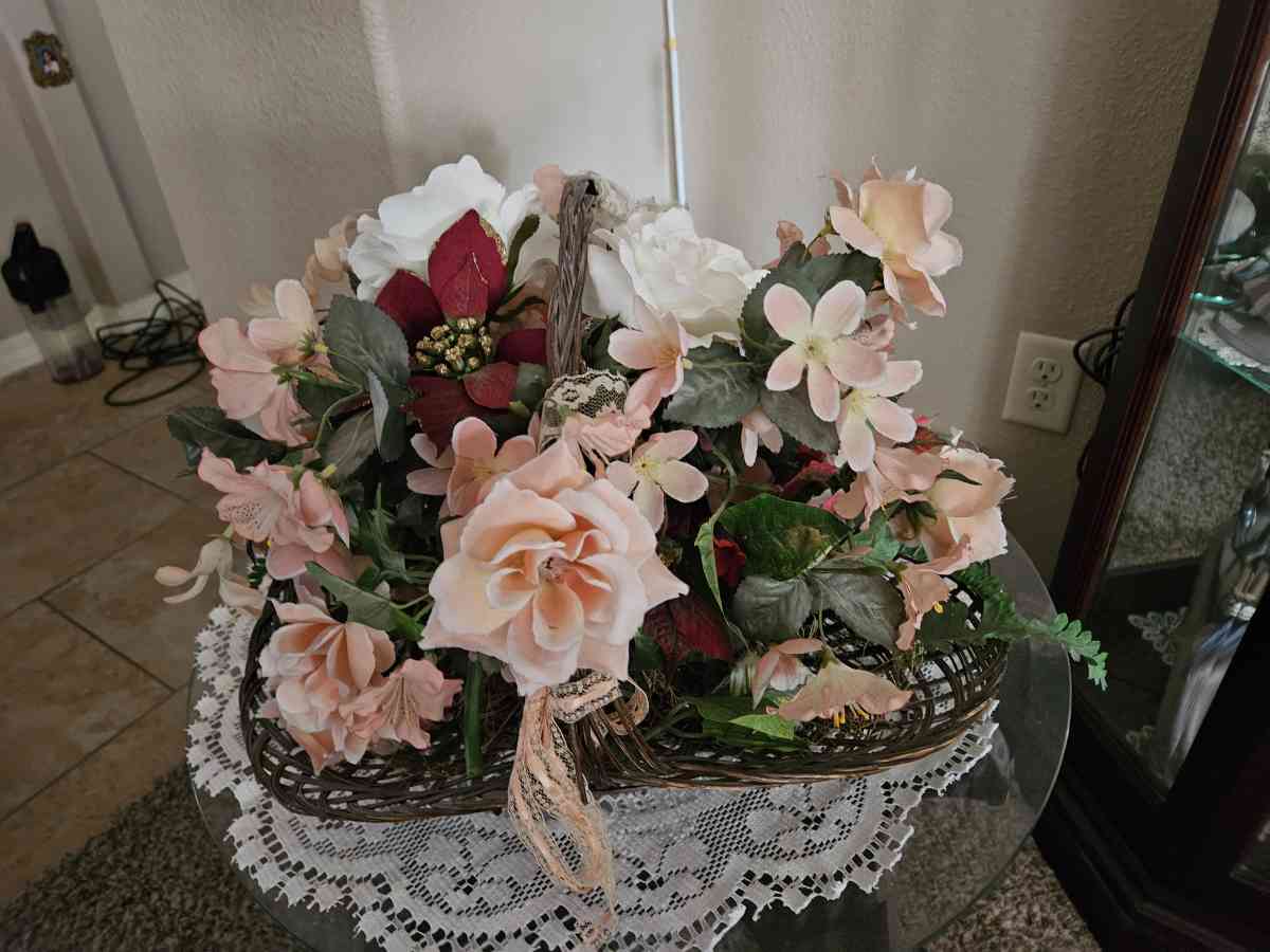 Vintage 80s Large Basket of Flowers - El Paso, Texas - FleaMarketBay