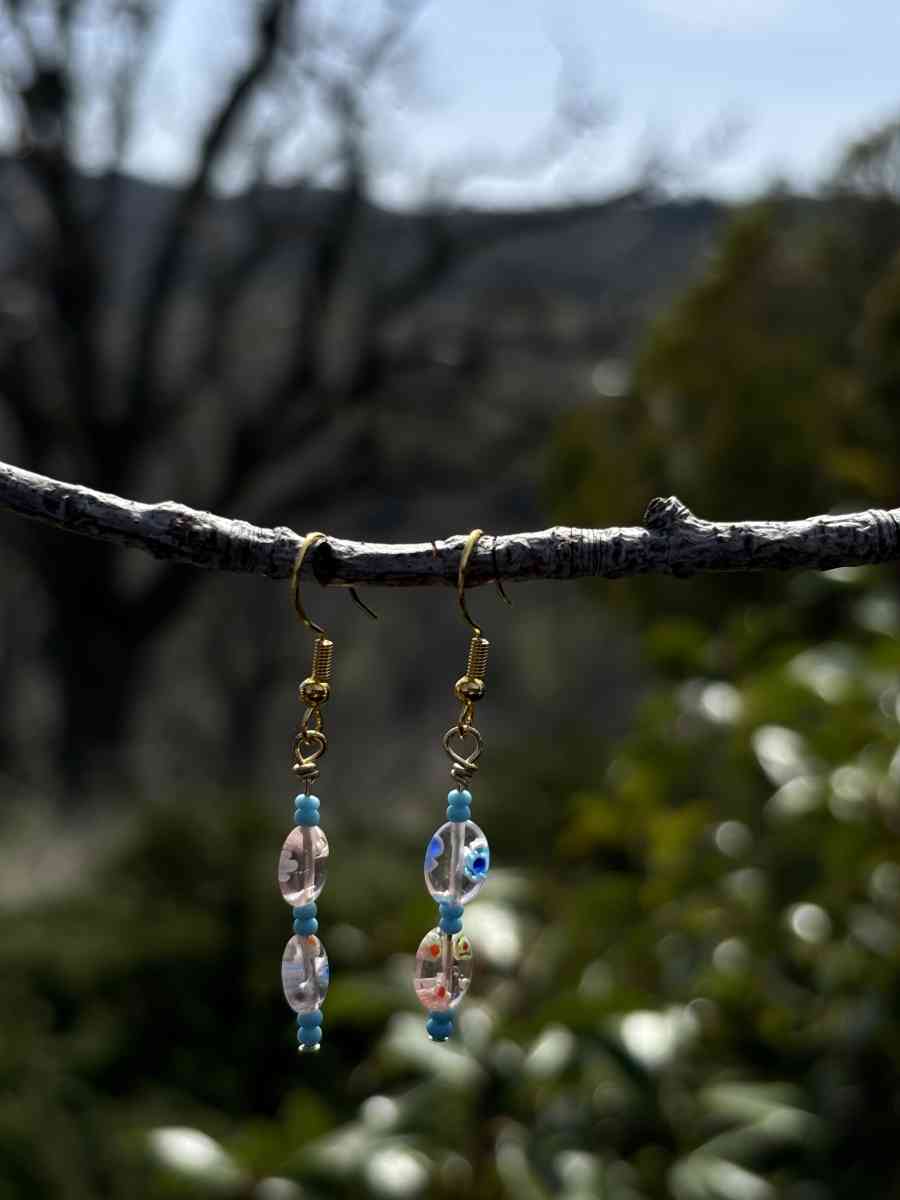 handmade glass bead earrings - Tehachapi, California - FleaMarketBay
