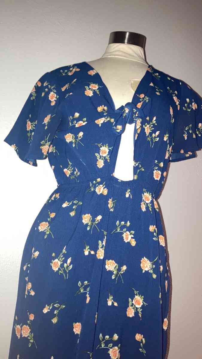 woman jumpsuit - Riverside, California