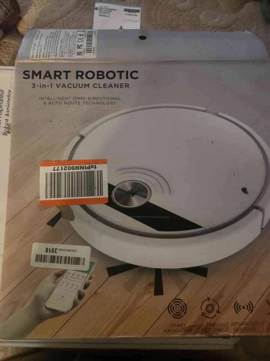 3 in 1 vacuum and mop robot - Greenville, South Carolina