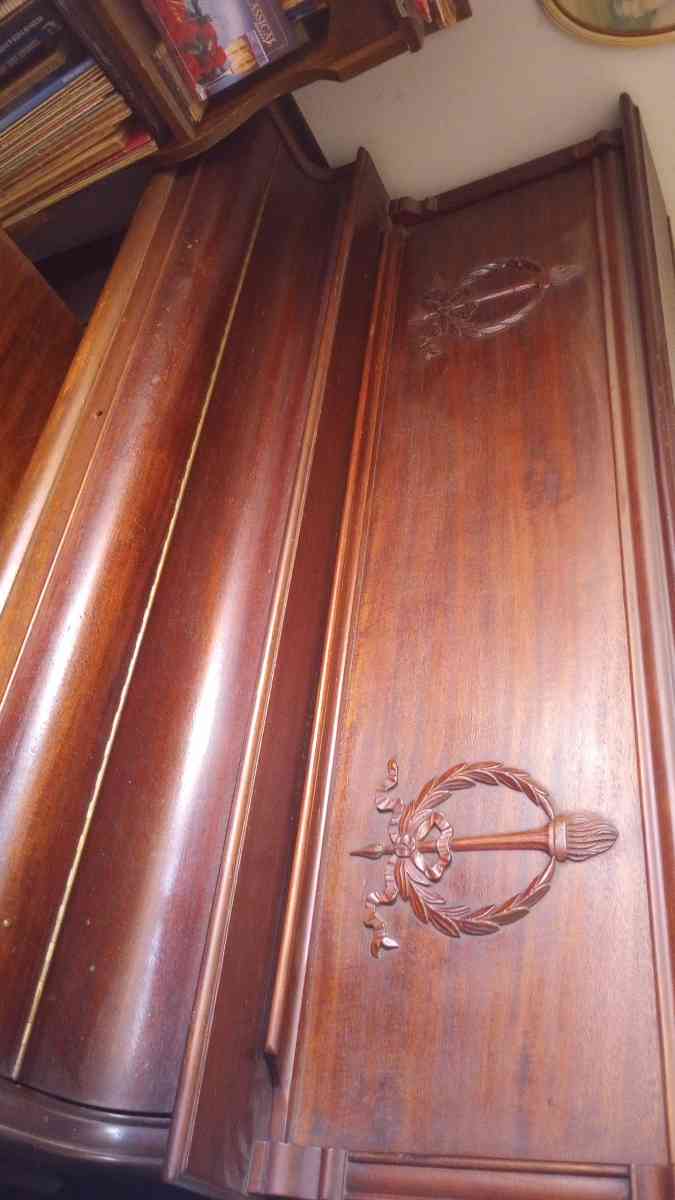 old piano - Atlanta, Georgia - FleaMarketBay