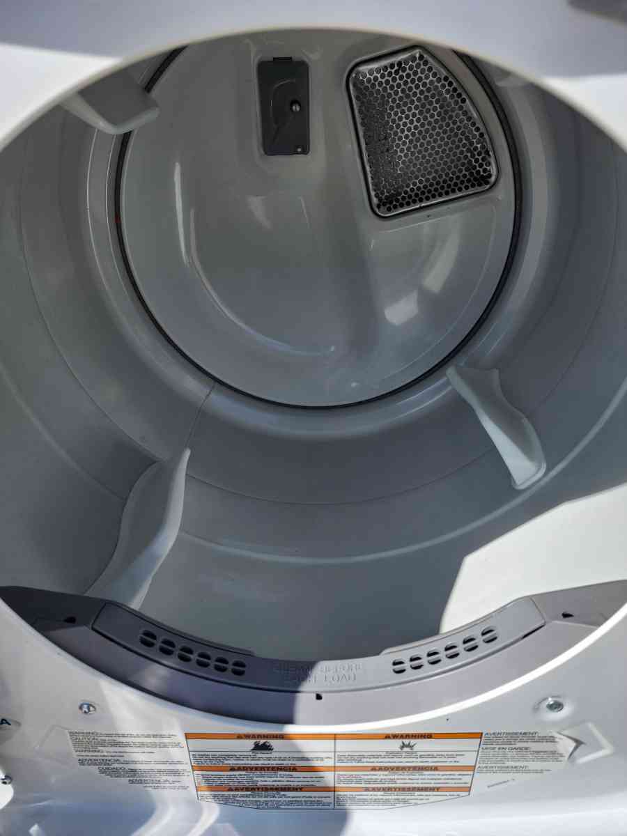 MAYTAG FRONTLOAD GAS SET - Santa Ana, California - FleaMarketBay