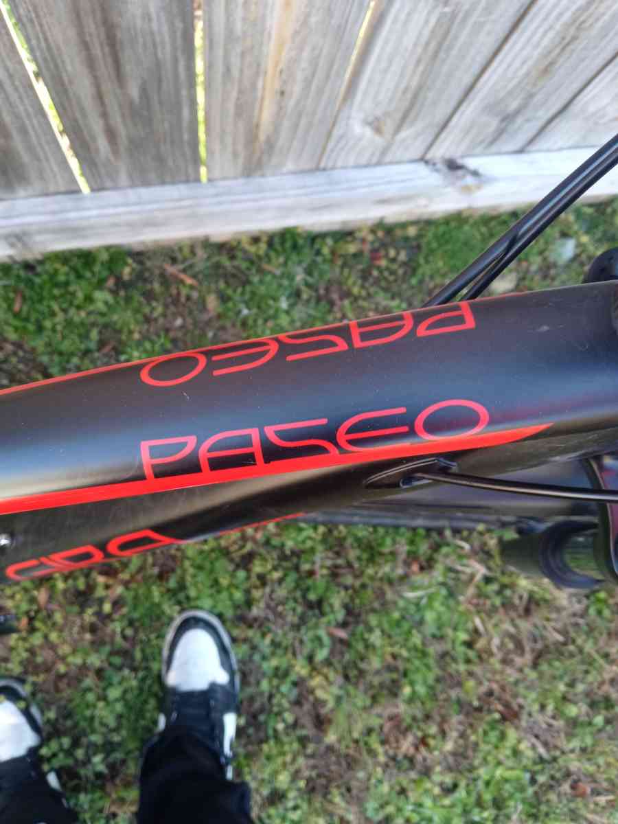 Paseo Gira bike - Charlotte, North Carolina - FleaMarketBay