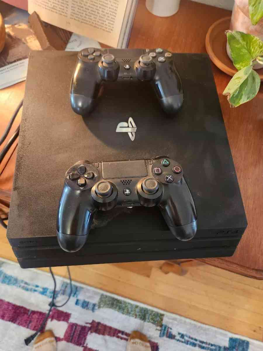 PlayStation 4 Pro - Aberdeen, Ohio - FleaMarketBay
