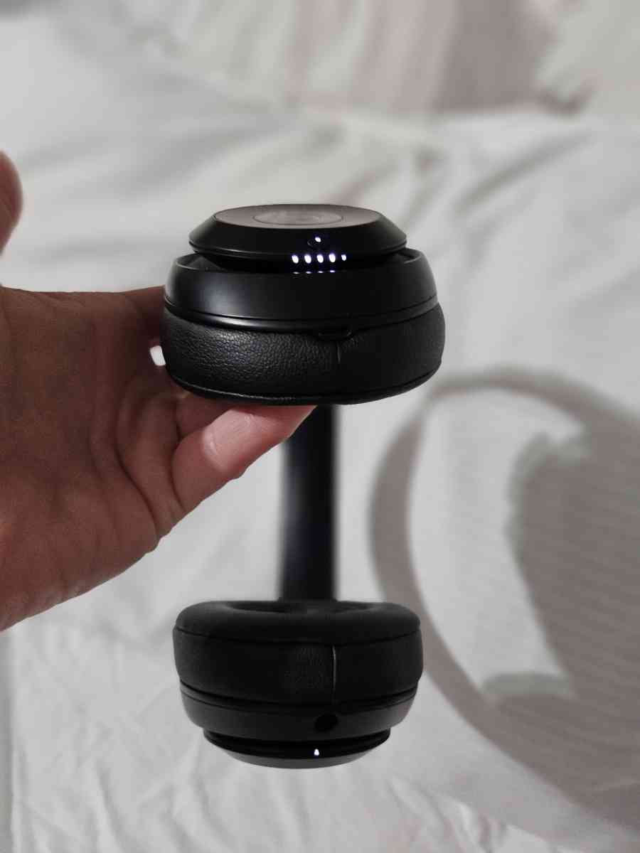 beats wireless studio 3 headphones - Fort Worth, Texas - FleaMarketBay