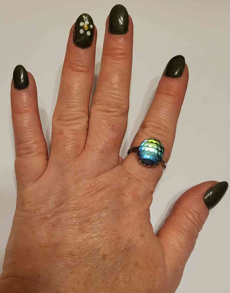 iridescent dome ring - Columbus, Ohio - FleaMarketBay