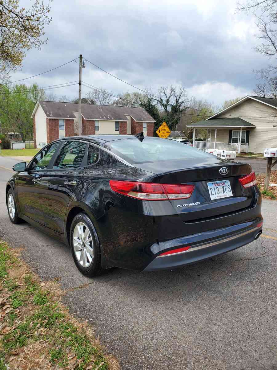2016 Kia Optima LX Sedan - Russellville, Arkansas - FleaMarketBay