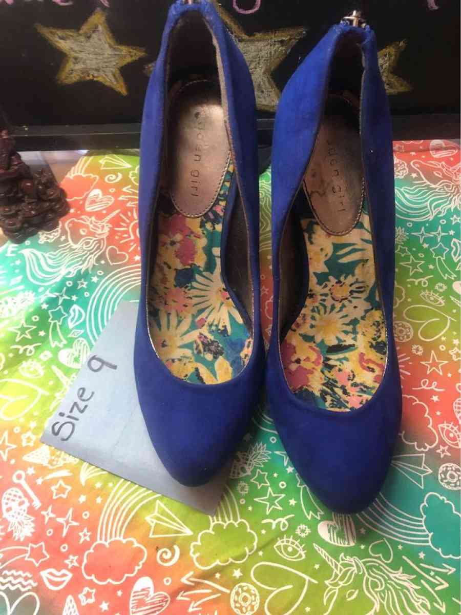 High Heels Size 9 - Brooklyn, New York - FleaMarketBay