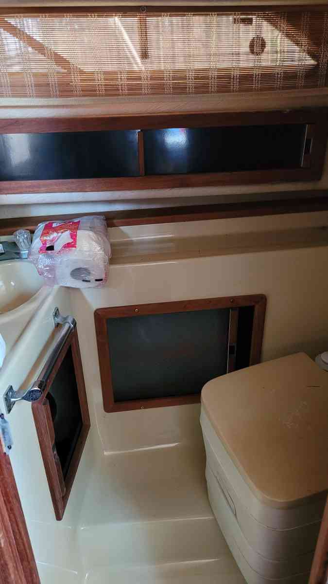Sea Ray sundance 1986 cabin very clean - Stevensville, Maryland - FleaMarketBay
