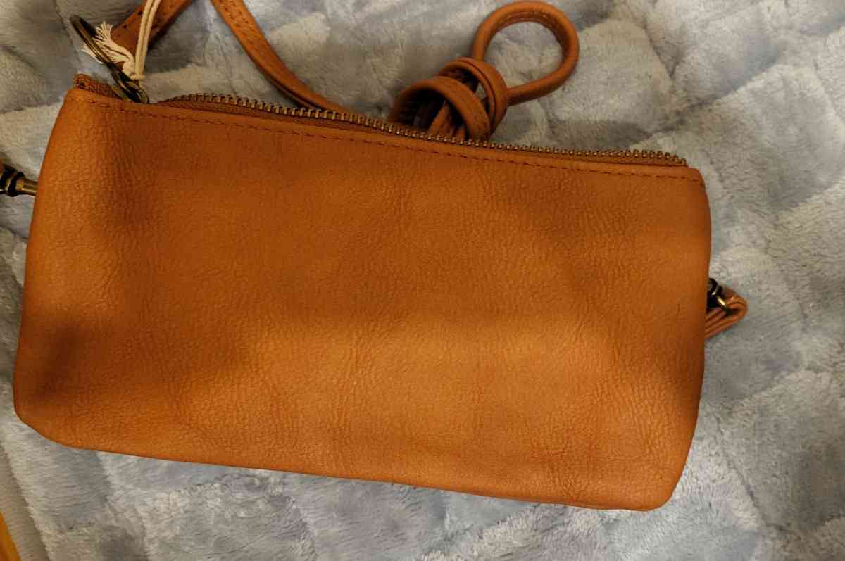 universal thread - Columbus, Ohio - FleaMarketBay