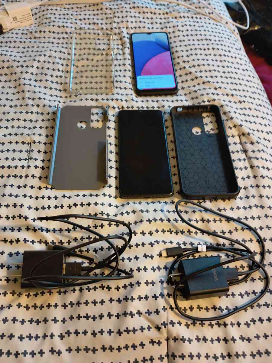 Cell Phones with Everything - Los Angeles, California - FleaMarketBay