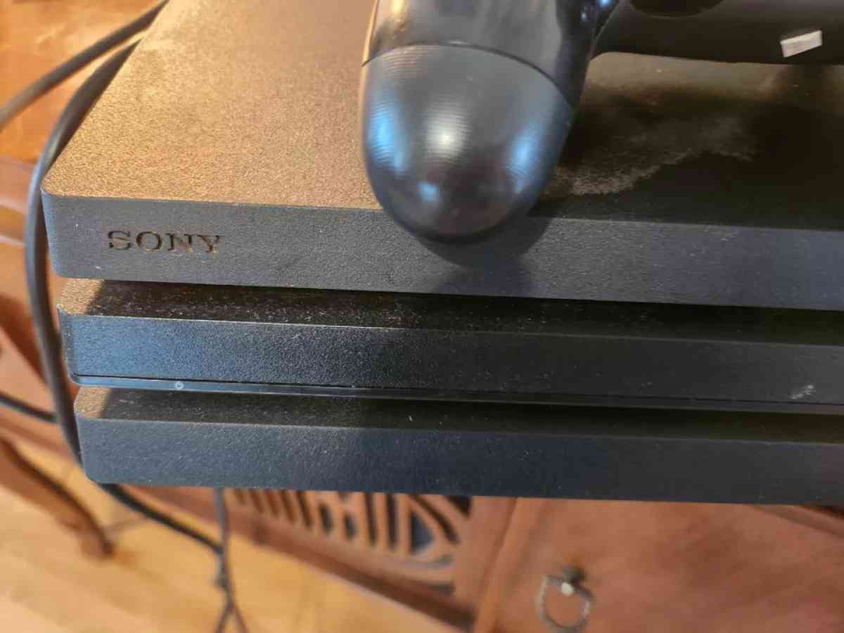 PlayStation 4 Pro - Aberdeen, Ohio - FleaMarketBay