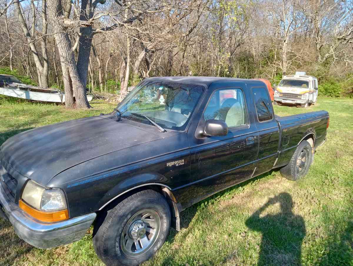 96 Ford ranger 2wd - Springdale, Arkansas - FleaMarketBay