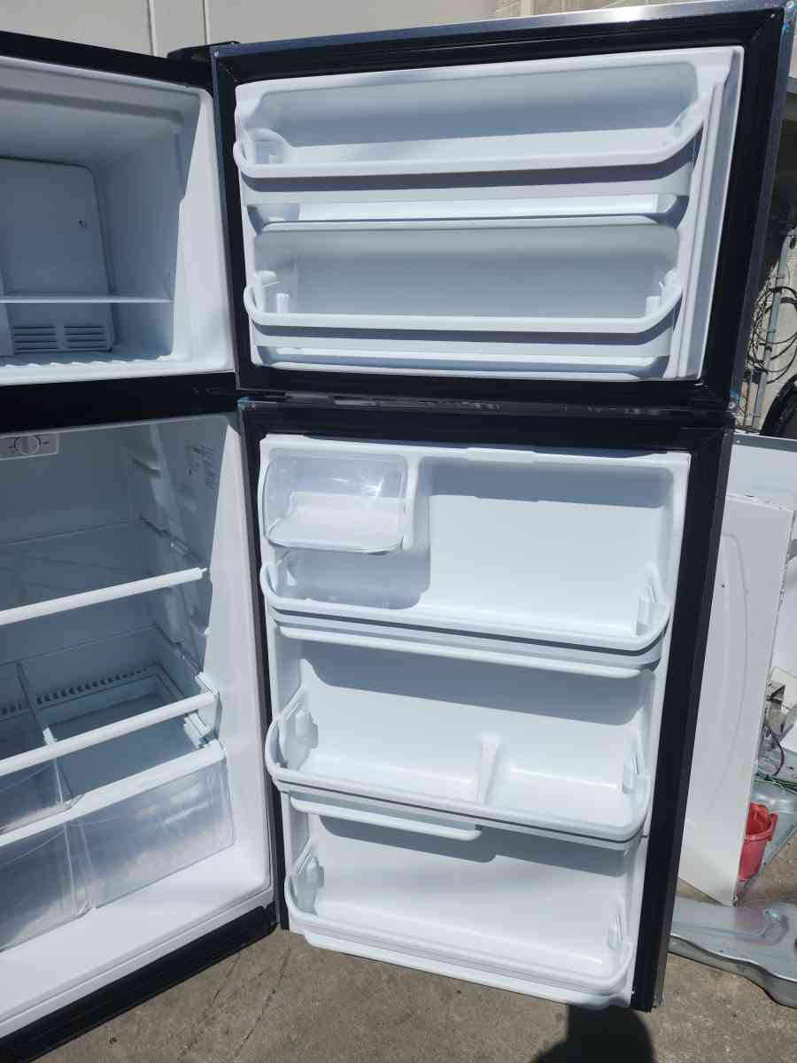 FRIGIDAIRE STAINLESS STEEL FRIDGE - Santa Ana, California - FleaMarketBay