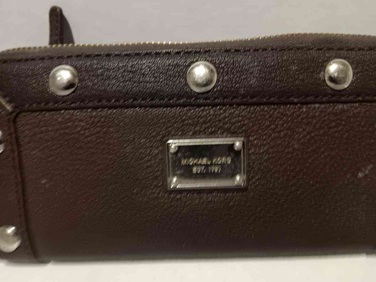 Michael Kors womens wallet - Commerce City, Colorado - FleaMarketBay